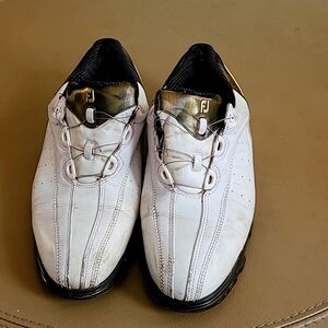 Footjoy golf shoes